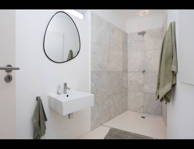 2 BEDROOM HOUSE FOR SALE IN CLAREMONT UPPER